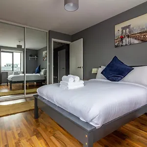 guestready-royal-canal-park-chic-getaway.dublin-hotelsweb.com/